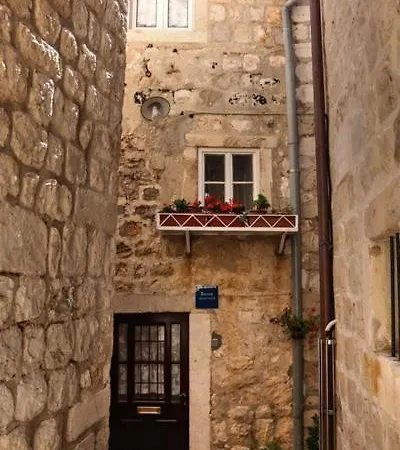 Crocant House Ντουμπρόβνικ